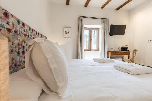 2 twin beds