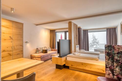 519473289 Ursprung Panorama Hotel Königsleiten