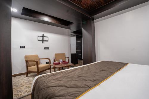 Deluxe Room image 4