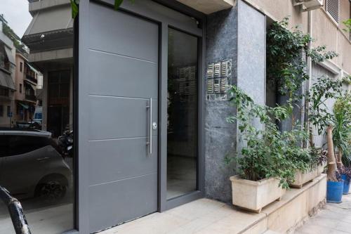 One-Bedroom Apartment image 9