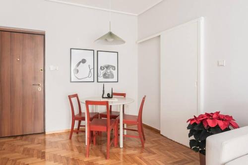 One-Bedroom Apartment image 7