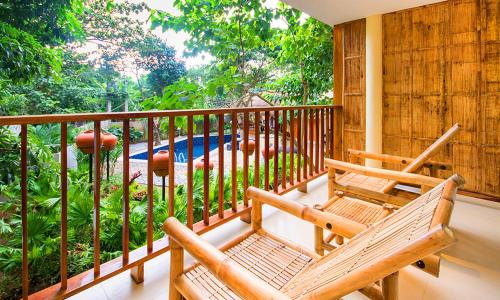 Amor Deluxe Suite with Swimming Pool Access - Hidden Paradise in ดินิวิด
