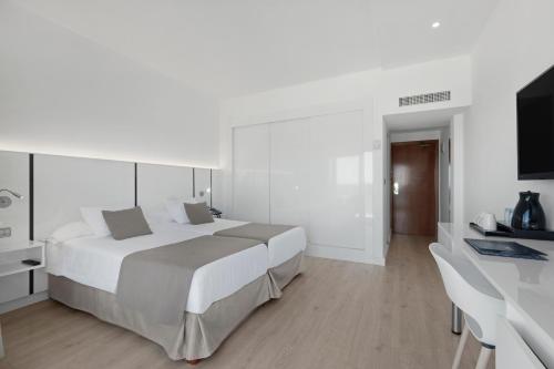 THB El Cid - Adults Only - image 4