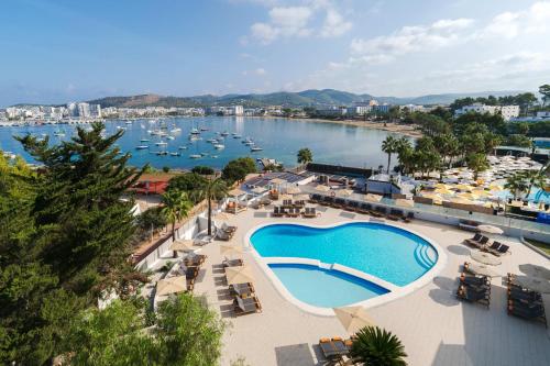 THB Ocean Beach - Adults Only, Bucht von San Antonio