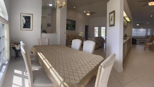 Riverview Villa - Private Villa with heated pool - sleeps 6