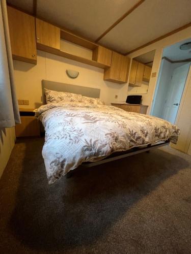 Coastal Caravan Holidays - Goldfinch 22