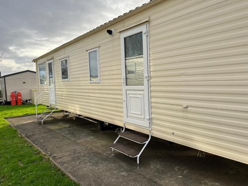 Coastal Caravan Holidays - Goldfinch 22