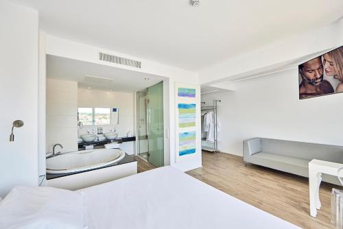 Hotel Astoria Playa Adults Only 4* Sup - image 2