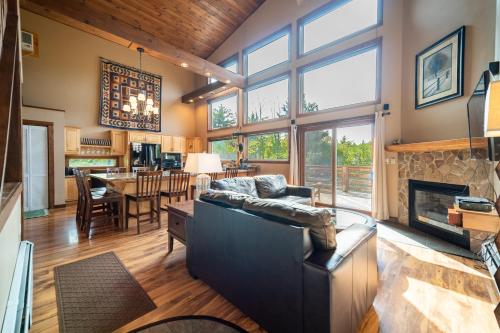 Konyha, Lookout Mountain Chalet in Wilmington