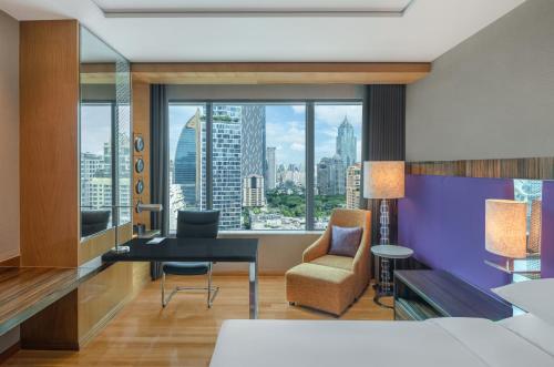 room detail thumbnail 1