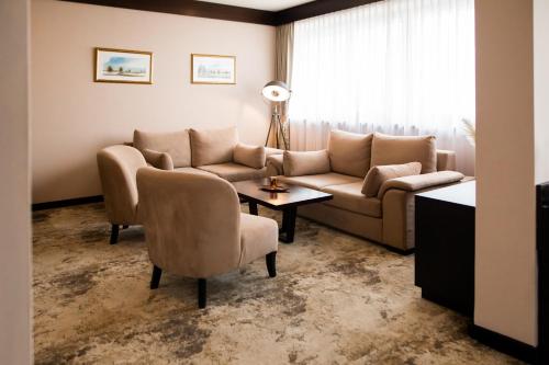Malak Regency Hotel - image 8