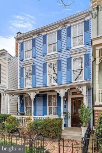 B&B Washington D.C. - Large studio apartment steps from the US Capitol! - Bed and Breakfast Washington D.C.