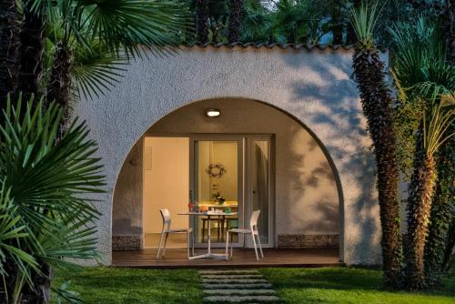 One-Bedroom Bungalow