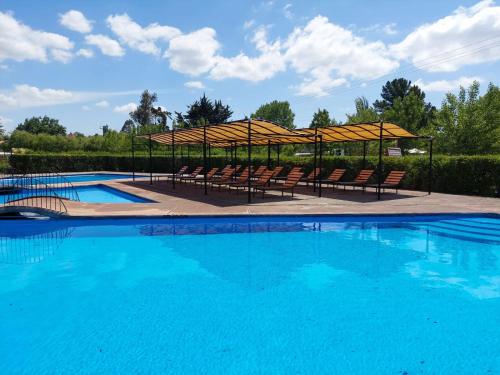 泳池, Cabanas Turismo Don Ambrosio in 薩爾圖德拉甲