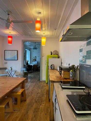 Alface Hall Hostel & Bar 2