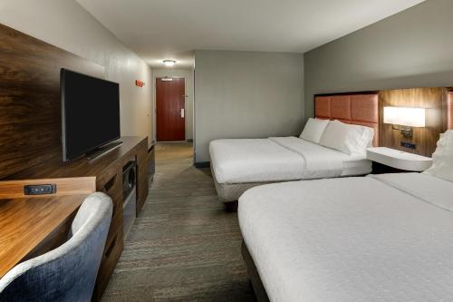 Hampton Inn & Suites St. Louis - Edwardsville - image 6