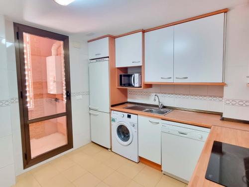 Apartamentos El Pilar Suites 3000