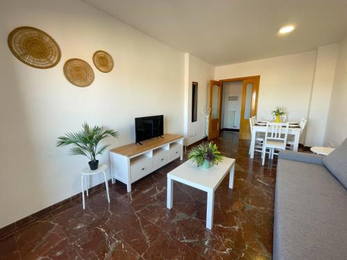 Apartamentos El Pilar Suites 3000