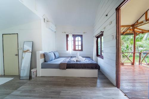 Garden villa 1 min walking to the beach