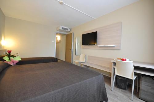 Best Quality Hotel Politecnico - image 14