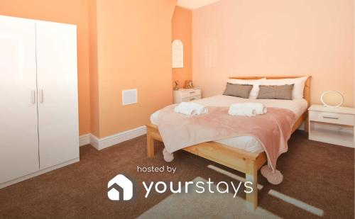 B&B Stoke-on-Trent - Don't miss out on this wonderful home, great location and 3 bathrooms! - Bed and Breakfast Stoke-on-Trent