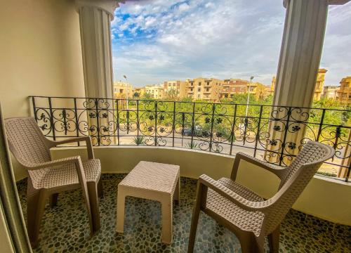 Comfortable 2 BR Apartment in New Cairo's Heart