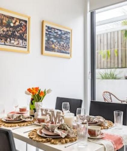 Central of Toowong Neat Apt Near Station in ทูวอง