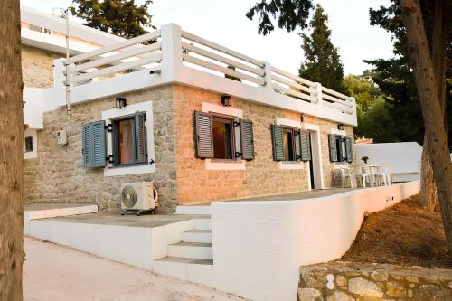 Marialenas House - Stone House at Myrties Beach Kalymnos - Location saisonnière - Mirtéai