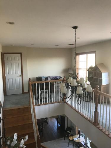 1st floor guest room with private full bath - Delaware