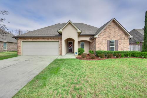 . Spacious Zachary Home: 12 Mi to Baton Rouge!