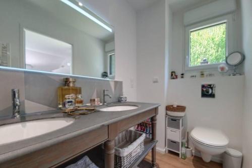 Studio de charme indépendant avec terrasse (Studio de charme independant avec terrasse) in Ducey