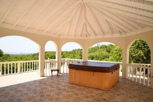 المنطقة المحيطة, دار ضيافة ريتريت (Retreat Guest House) in Corral Spring