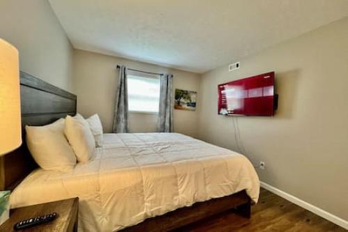 New remodeled 2 Bed apt Middletown Private Laundry in Middletown, USA