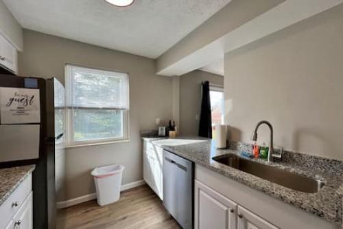 New remodeled 2 Bed apt Middletown Private Laundry in Middletown, USA