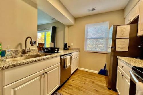 Newly Remodeled Apt Middletown, Ohio FREE Laundry in Middletown, USA