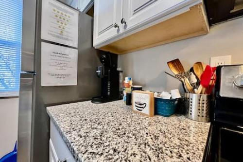 Newly Remodeled Apt Middletown, Ohio FREE Laundry in Middletown, USA