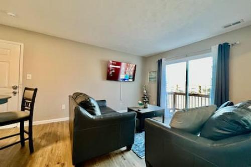 Newly Remodeled Apt Middletown, Ohio FREE Laundry in Middletown, USA