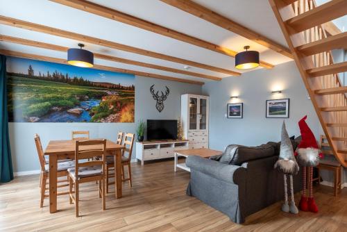 DOMEK SUDECKI ZAKĄTEK - 2 APARTAMENTY 7- os Z GORĄCĄ BALIĄ ZEWNĘTRZNĄ, Szklarska Poręba (zdjęcie 6)