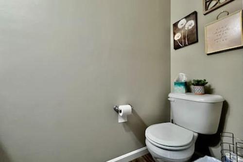 Brand New Home Walking distance to Spooky Nook in Hamilton, USA
