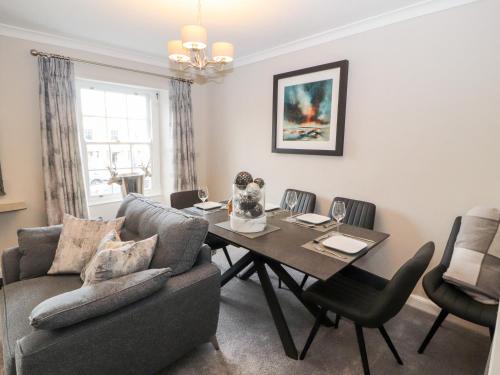 Market Square Maisonette, Carnforth (photo 8)