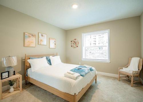 Luxury Beach House - OCEAN VIEW - Game Room - 3 BR in Daytona Beach Shores, USA