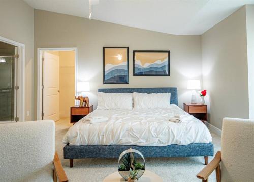 Luxury Beach House - OCEAN VIEW - Game Room - 3 BR in Daytona Beach Shores, USA