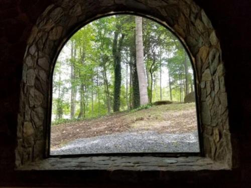 Castle Suite at White Lotus Eco Spa Retreat in Stanardsville, USA