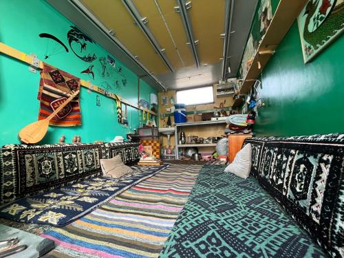 1 twin bed