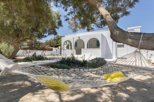 Wave Lullaby, Peaceful Beachfront Retreat in Paros