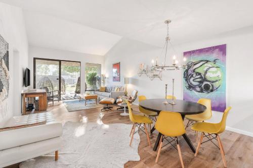 Serenity In The Sands A Modern Desert Retreat in Palm Springs, Vereinigte Staaten von Amerika
