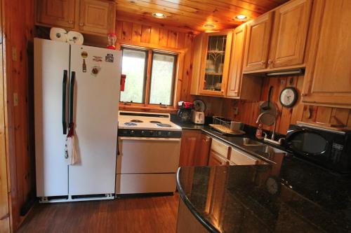 virtuve, Camp Overlook - Big Moose Lake, NY in Big Moose (NY)