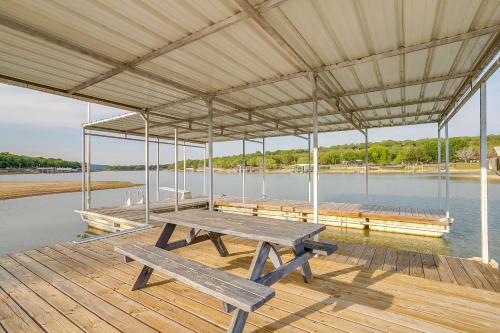Waterfront Gordon Retreat with Hot Tub and Boat Dock!