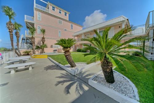 Pineapple Villas - image 14
