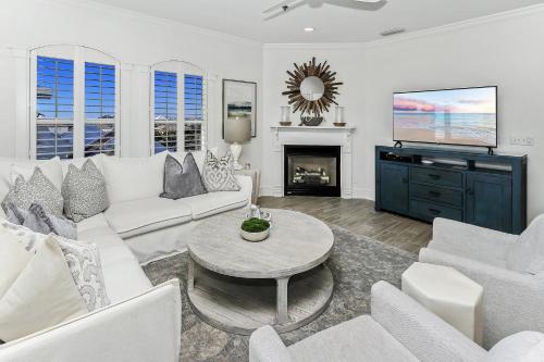 B402 Sunset Beach Villa - image 4